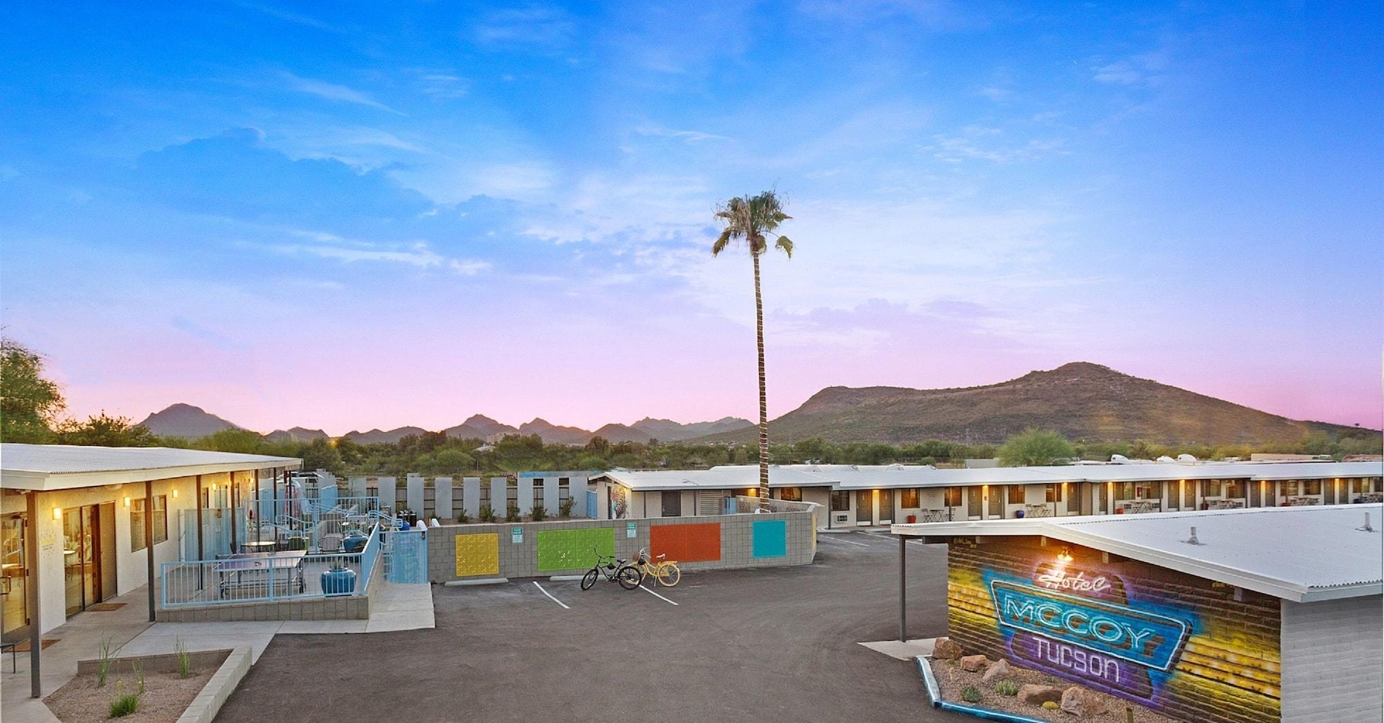 Hotel Mccoy - Art, Coffee, Beer, Wine Tucson Exterior photo