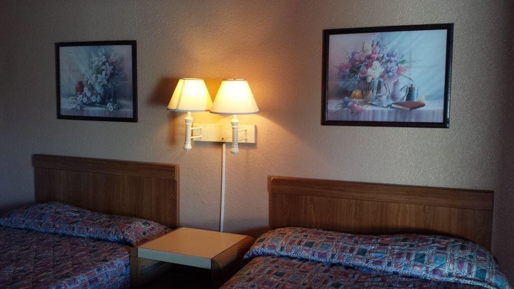 Hotel Mccoy - Art, Coffee, Beer, Wine Tucson Exterior photo